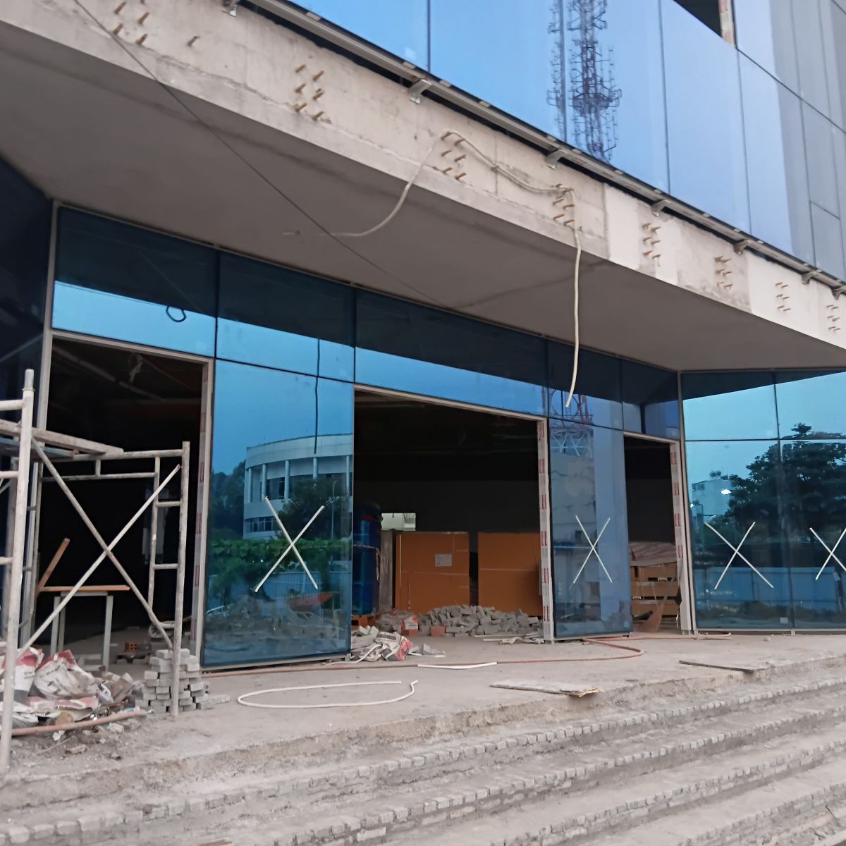 công trình mặt dựng nhôm kính quận bình tân