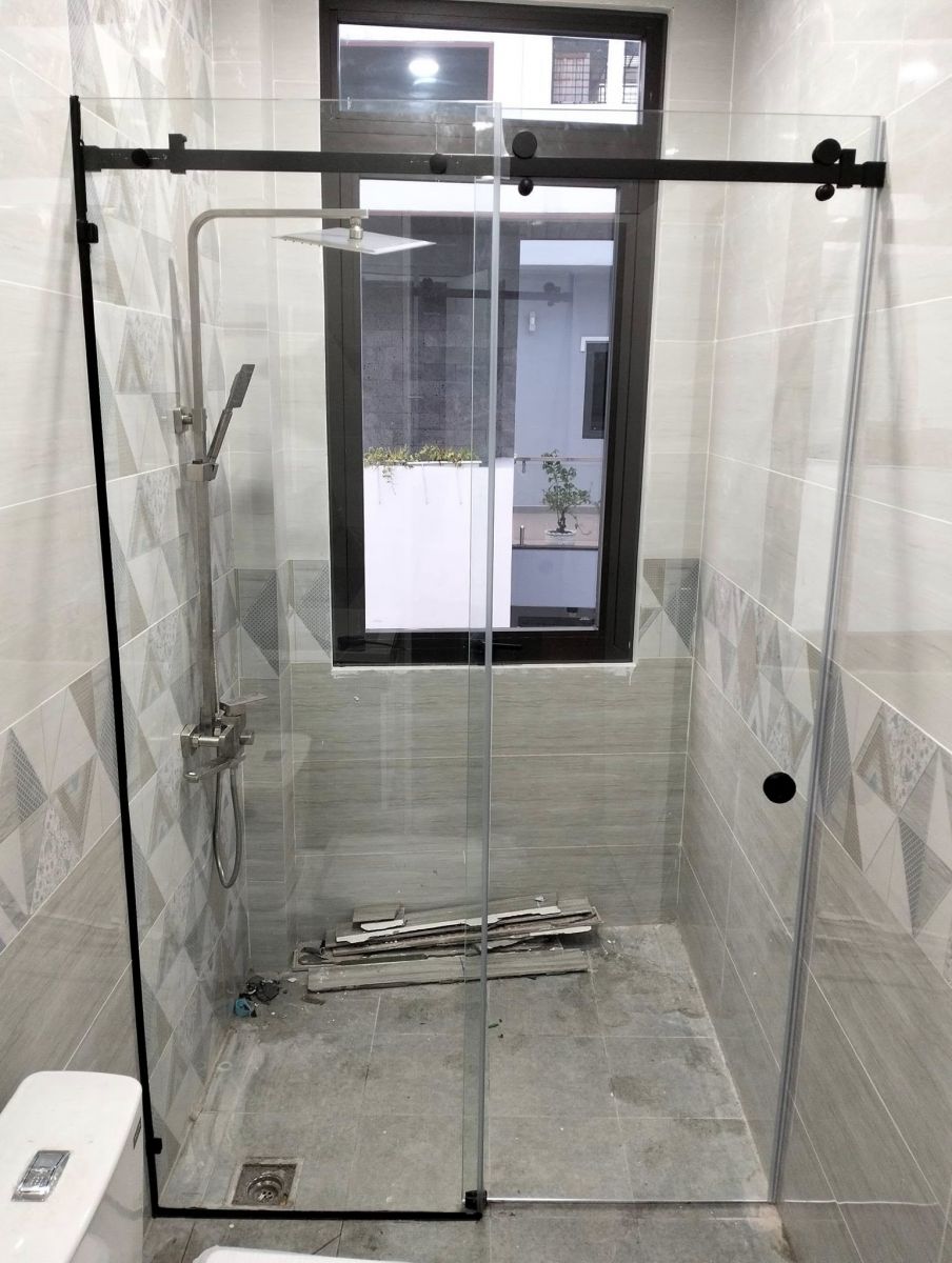 vách kính phòng tắm quận 2