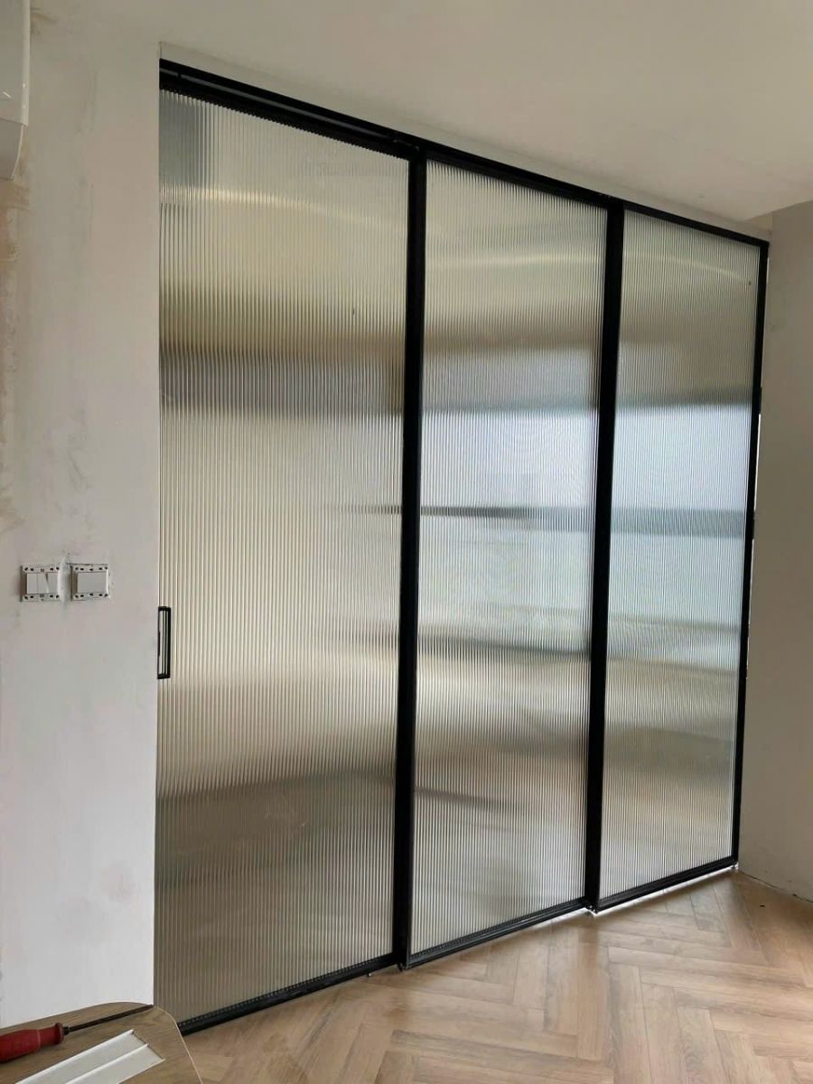 vách ngăn nhôm kính tại Bình Tân