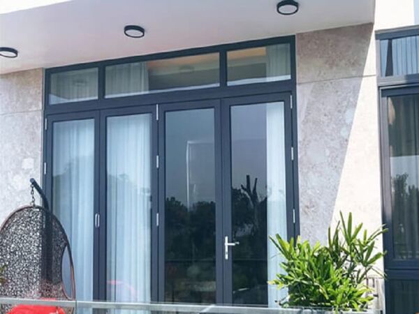 cửa nhôm Xingfa màu đen cửa chính cửa nhôm Xingfa màu đen cửa chính