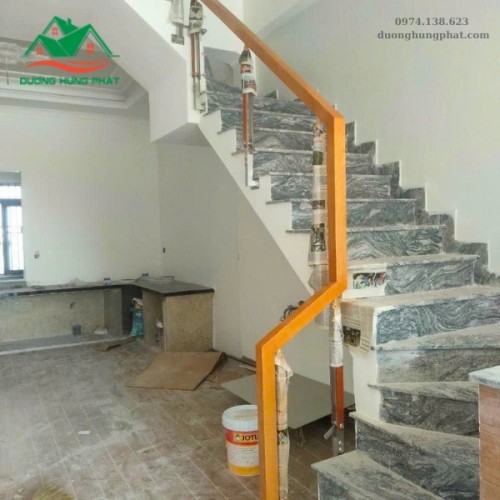 Thi Công Cầu Thang Lan Can Kính Tại Quận 7 TP.HCM