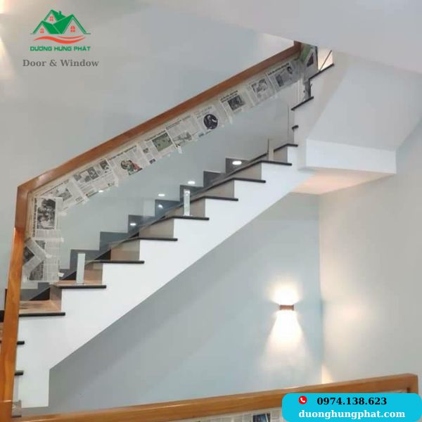 thi công lan can cầu thang kính giá rẻ 