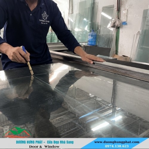 Cắt Kính Cường Lực Tại Gò Vấp - Sửa Chữa Cửa Kính Và Thay Mới Giá Rẻ