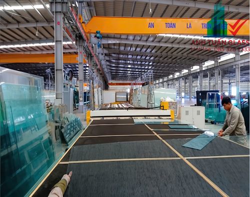 Cắt Kính Cường Lực Uy Tín, Giá Tốt Tại Quận 2 TP.HCM – Hỗ Trợ Nhanh