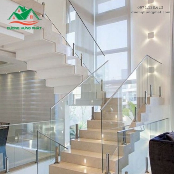 cầu thang kính cường lực giá rẻ