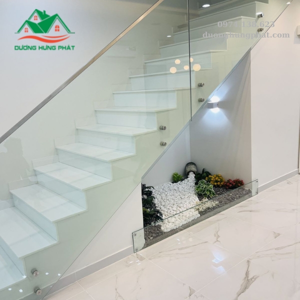 cầu thang kính tay vịn inox giá rẻ