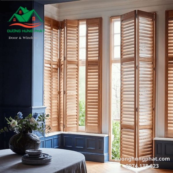 lắp đặt cửa chớp nhôm kính cho không gia mặt tiền ban công lắp đặt cửa chớp nhôm kính cho không gia mặt tiền ban công