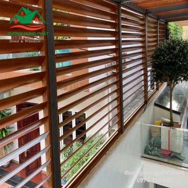 cửa chớp nhôm kính cố định giá rẻ tại TP.HCM cửa chớp nhôm kính cố định giá rẻ tại TP.HCM