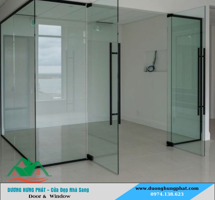 cửa kính cường lực khung nhôm 