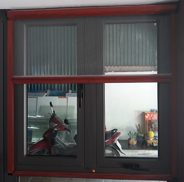 cửa lưới chống muỗi dạng cuốn lưới inox