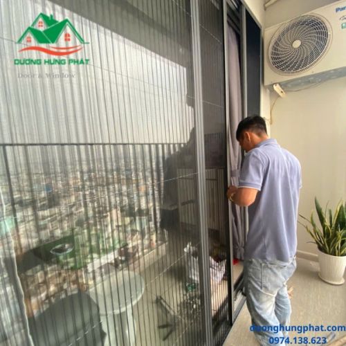 Lắp Đặt Cửa Lưới Chống Muỗi Dạng Xếp Gía Rẻ Tại Quận 8 TP.HCM