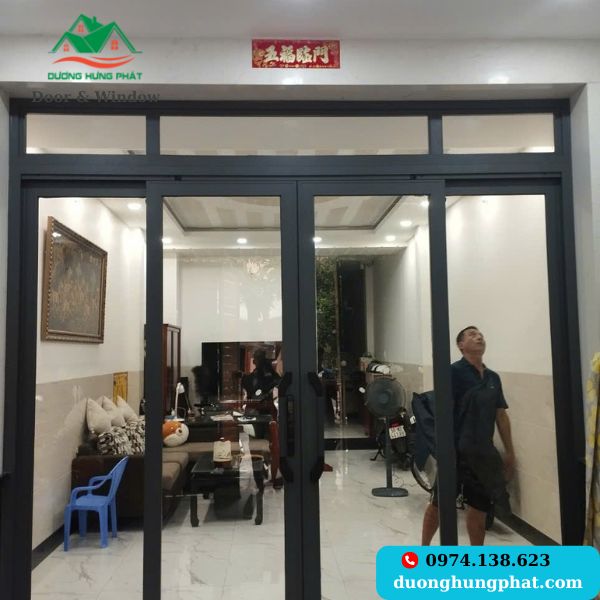 cửa nhôm trượt quay quận 3