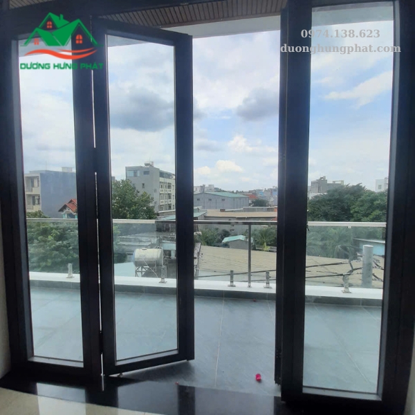 cửa nhôm Xingfa mở quay 4 cánh tại quận 9 TP.HCM