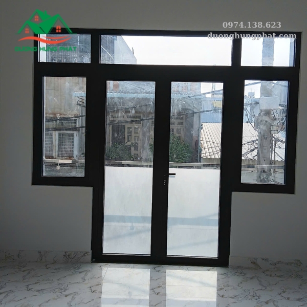 mẫu cửa nhôm Xingfa màu đen 2 cánh tại quận 12 TP.HCM