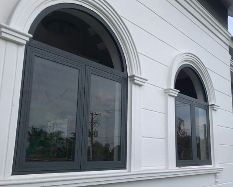 cửa sổ uốn vòm nhôm Xingfa