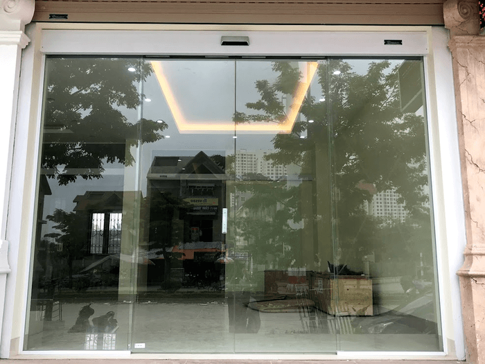 cửa tự động tại Bình Chánh