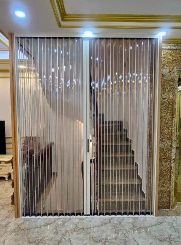 Cửa Xếp Lá Nhựa Khung Nhôm