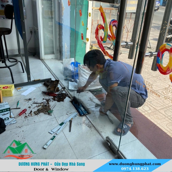 dịch vụ sửa chữa cửa kính giá rẻ dịch vụ sửa chữa cửa kính giá rẻ