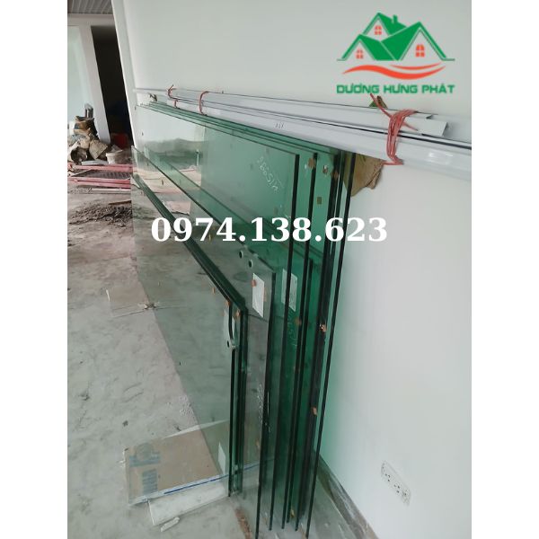 cửa kính cường lực tại Tân Bình
