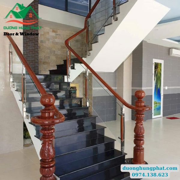 lan can cầu thang kính quận 9 TP.HCM