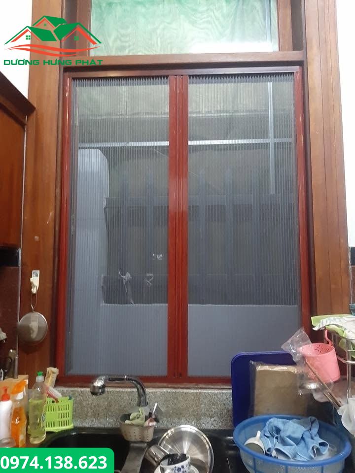 Nhà bếp được lắp đặt cửa lưới chống muõi