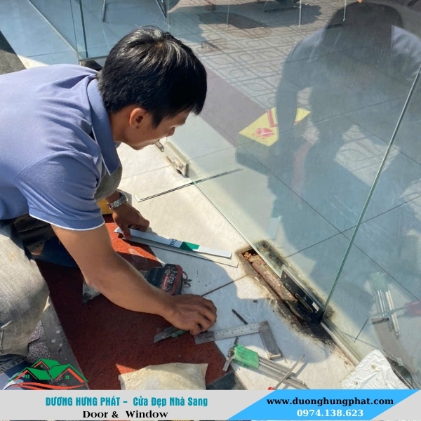 sửa chữa cửa kính quận 4 TP.HCM