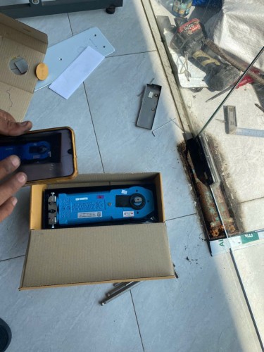 Thay Bản Lề Sàn Cửa Kính Chuyên Nghiệp Gía Rẻ Tại TP.HCM