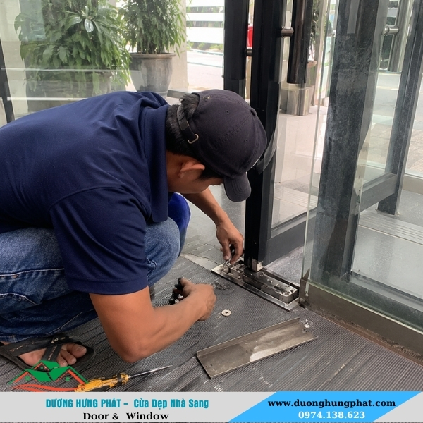 sửa cửa kính giá rẻ tại Gò Vấp