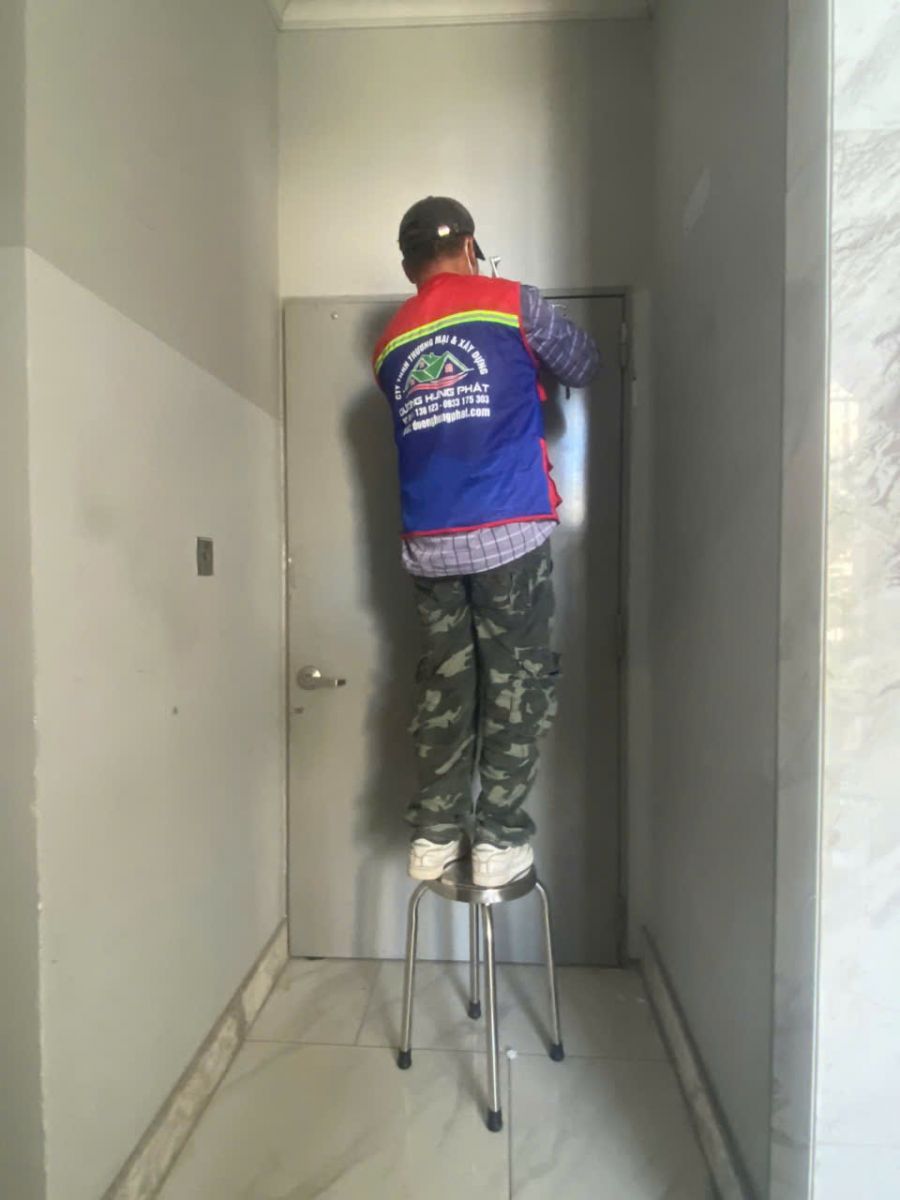 thay tay co thủy lực tại quận 1 TP.HCM