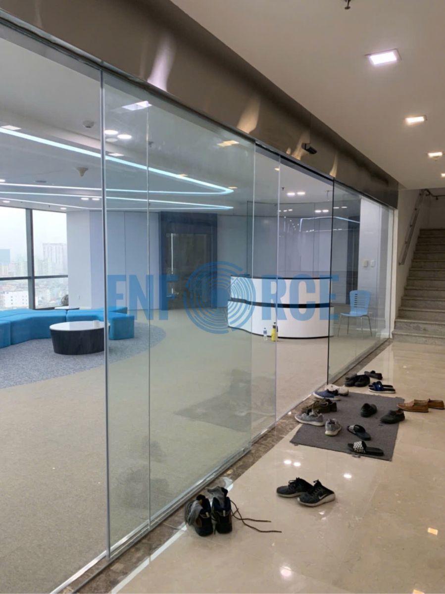 thi công cửa kính trượt tự động tại TP.HCM