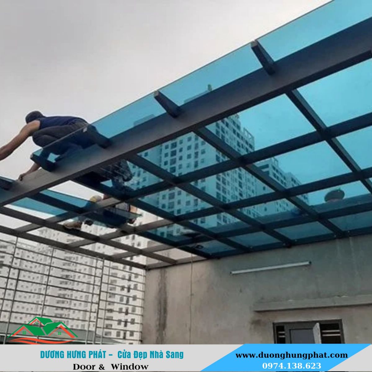 thi công mái che kính cường lực tại Bình Tân TP.HCM