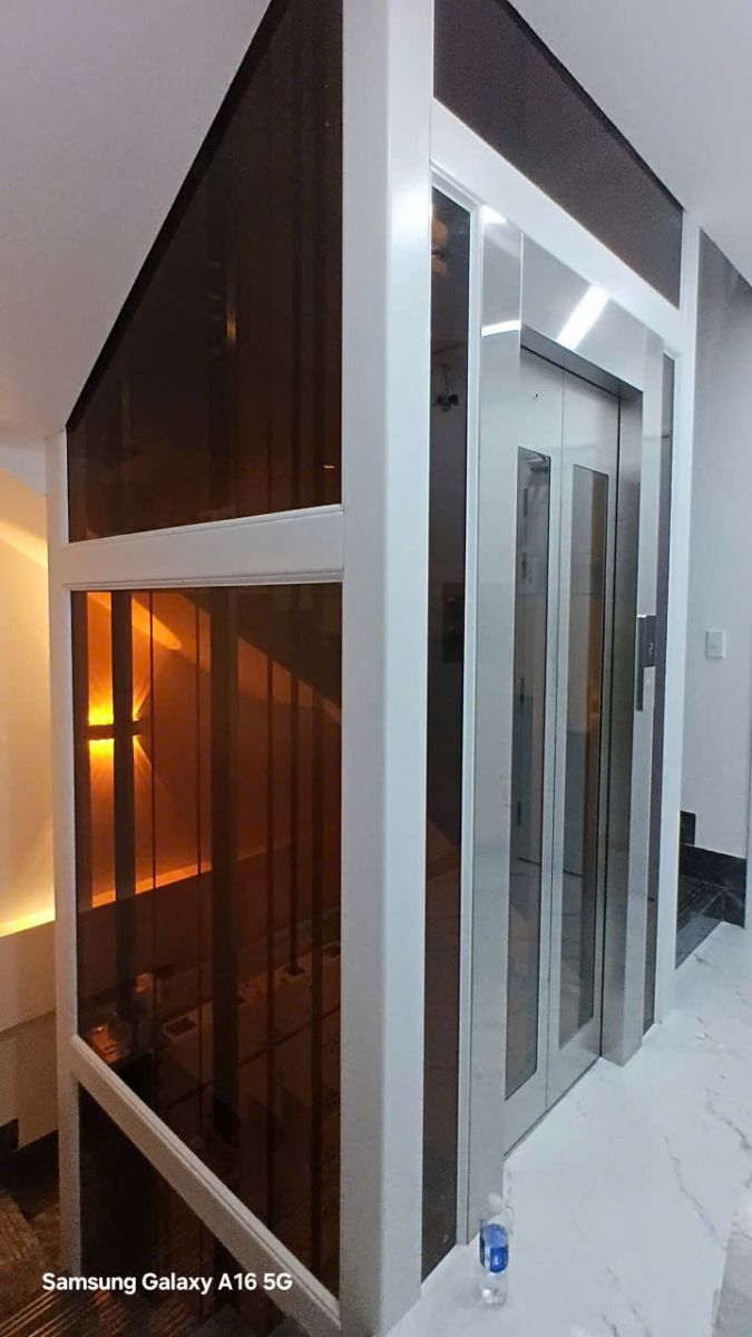 vách kính thang máy tại Thuận An Bình Dương vách kính thang máy tại Thuận An Bình Dương