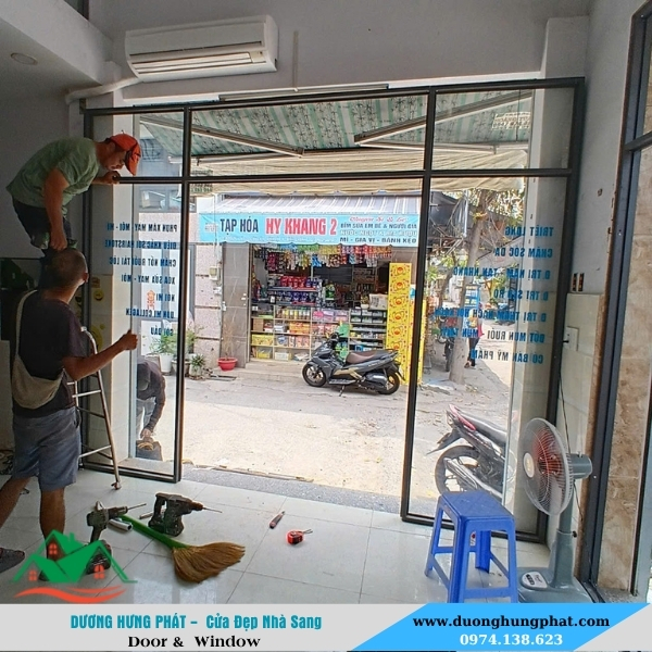 thay bản lề sàn cửa kính cường lực thay bản lề sàn cửa kính cường lực