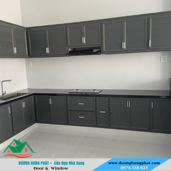 mẫu tủ bếp nhôm Xingfa hình chữ U