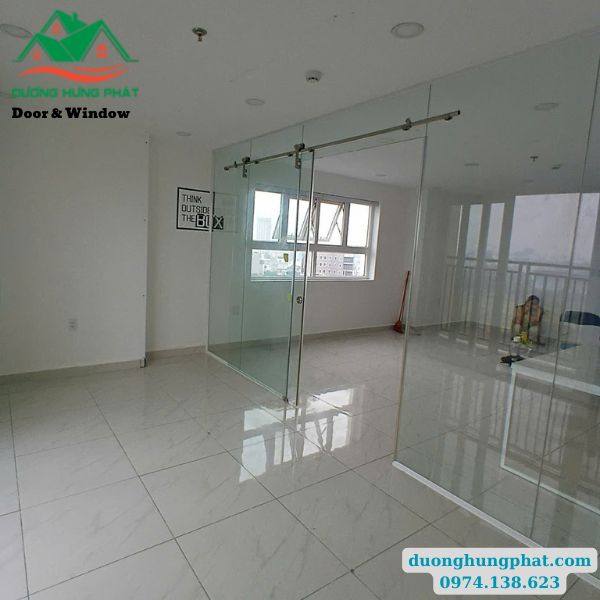 vách kính cố định quận 12