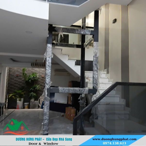 vách kính thang máy tại Thủ Đức TP.HCM