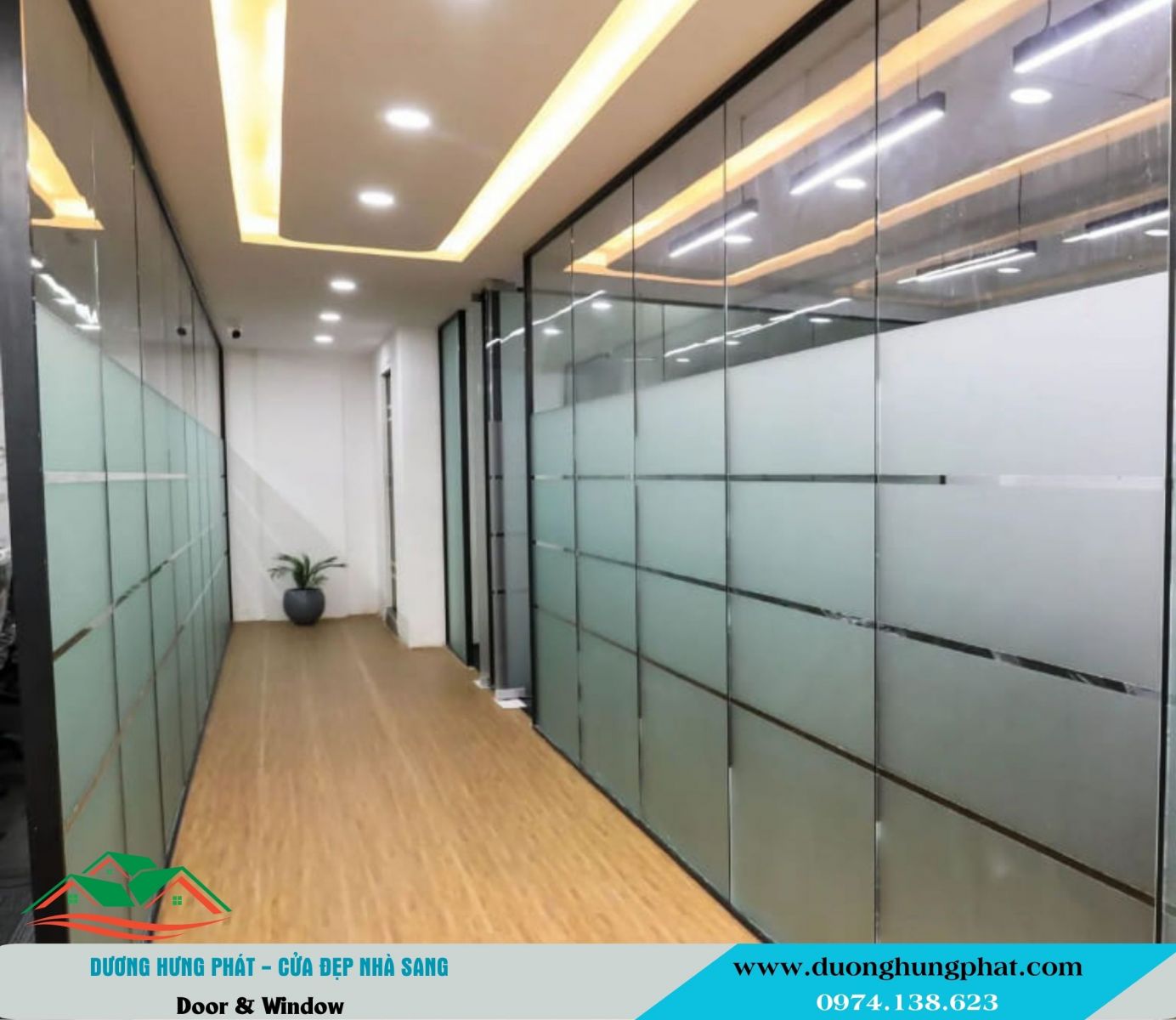 vách ngăn phòng kính cường lực mờ