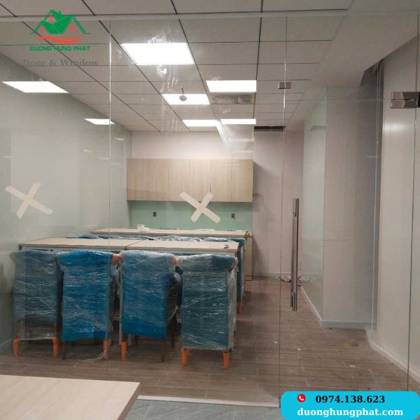 vách kính quận Tân Bình TP.HCM