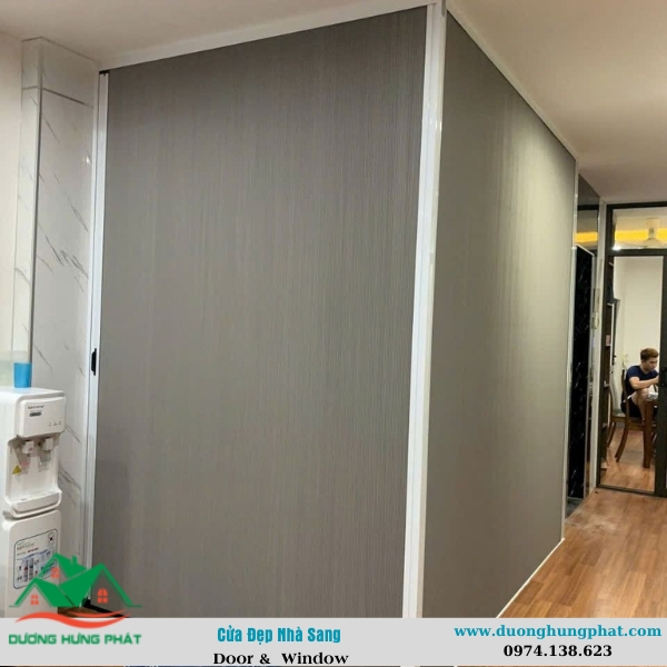 vách tổ ong xếp gọn tiết kiệm diện tích