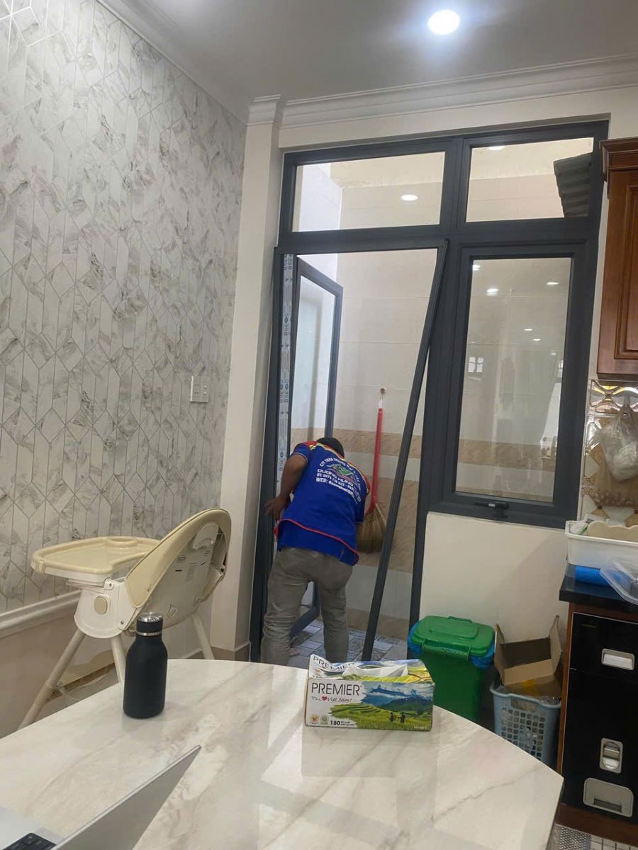 thợ lắp đặt cửa lưới chống muỗi quận 8